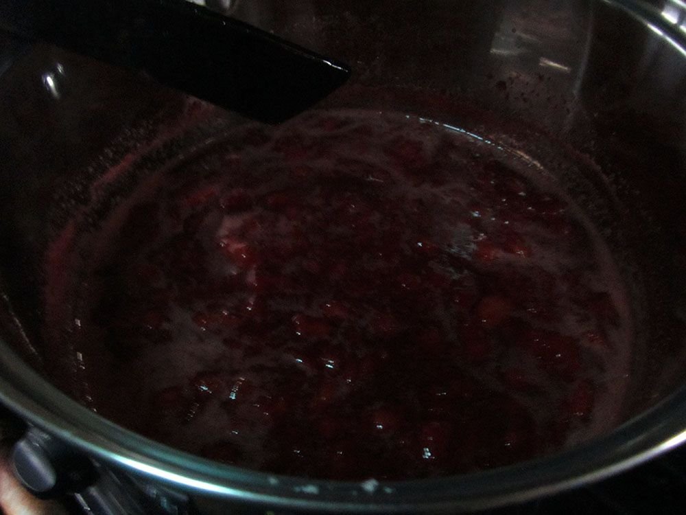 Strawberry jam 1l.jpg