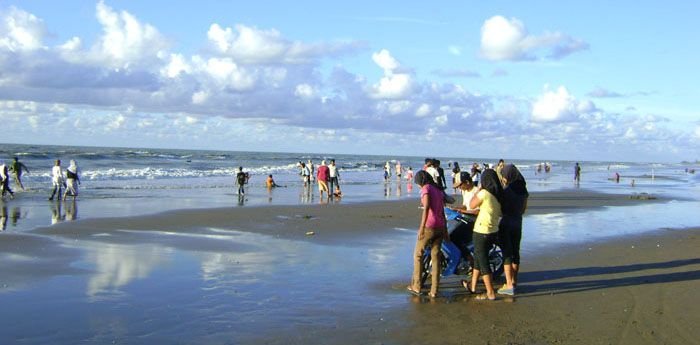 The Dilemma Of Beach Tourism In Aceh Dilema Wisata Pantai The Dilemma Of Beach Tourism In Aceh Dilema Wisata Pantai