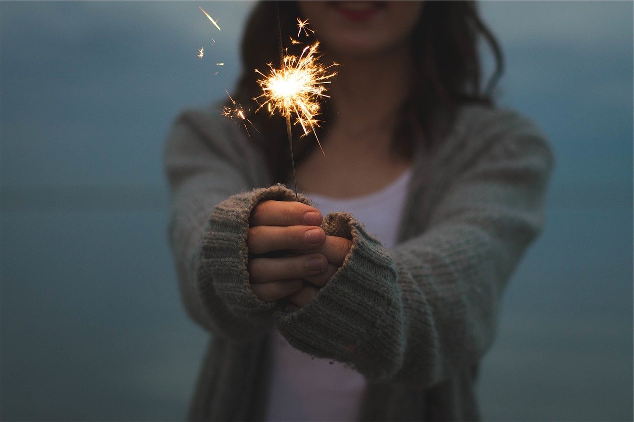 sparkler-677774_1280.jpg