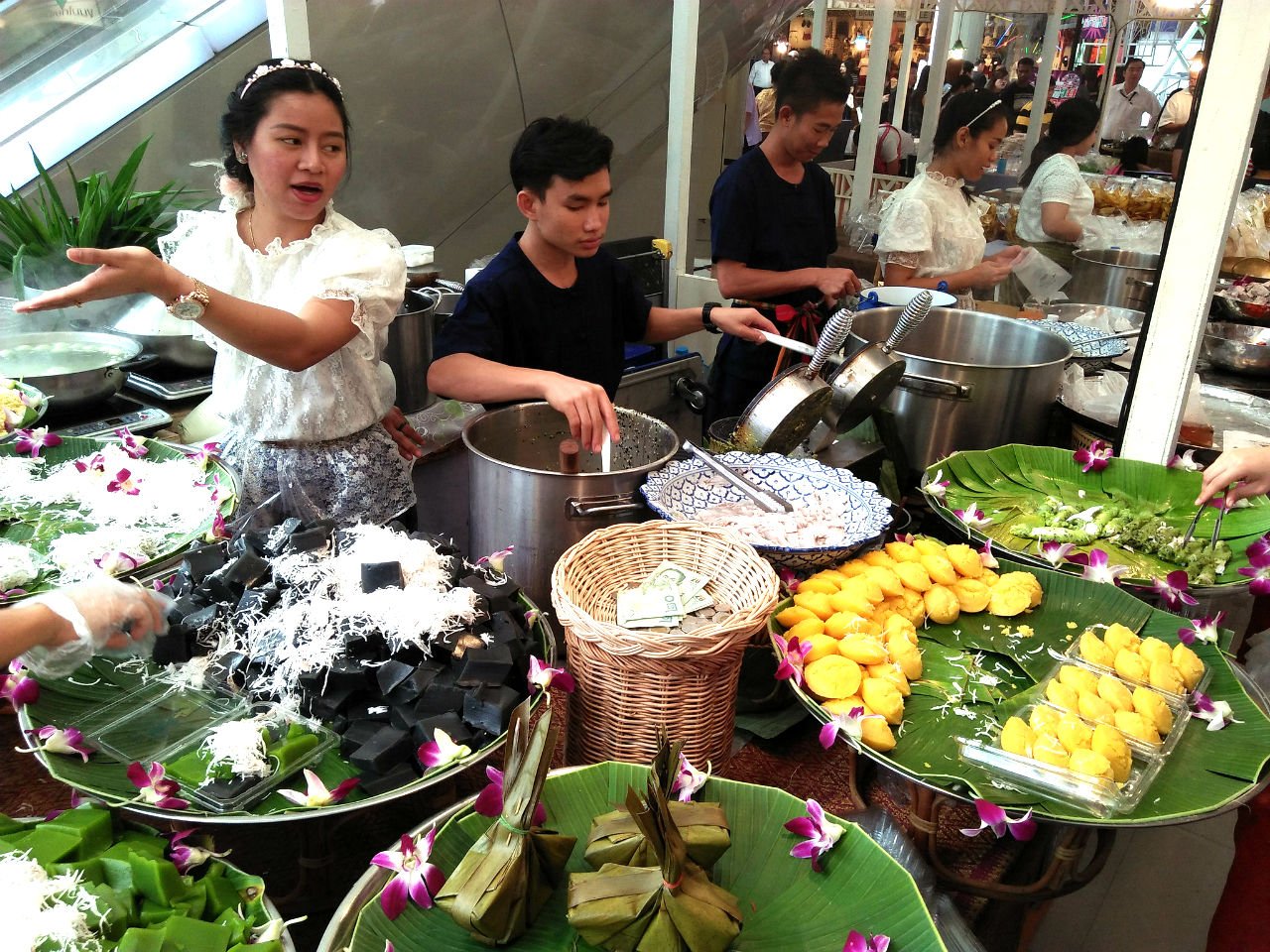 sweets-market-terminal-21-bangkok.jpg