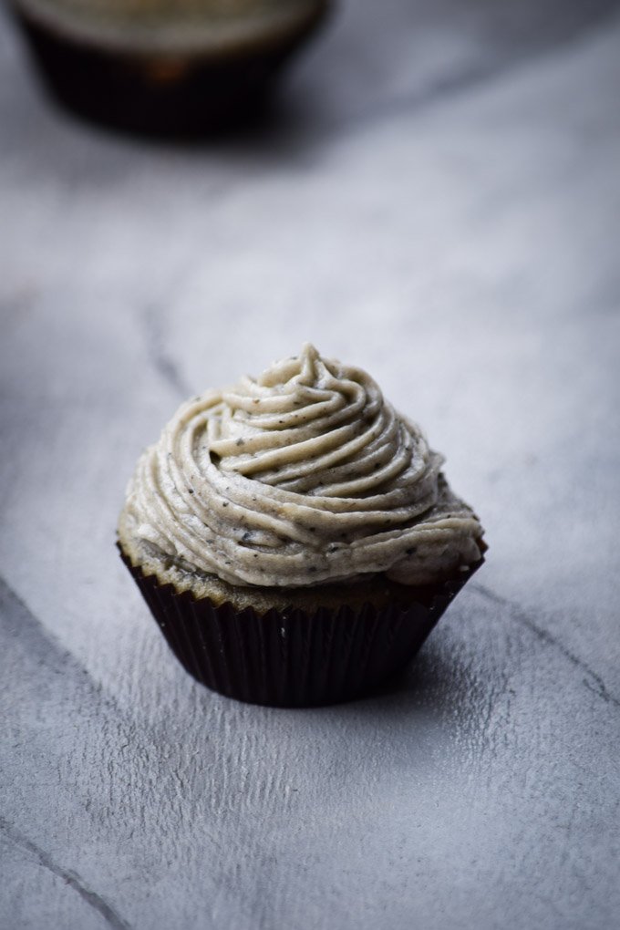 Try the Gray Stuff, It's Delicious (Black Sesame Cupcakes) (11).jpg