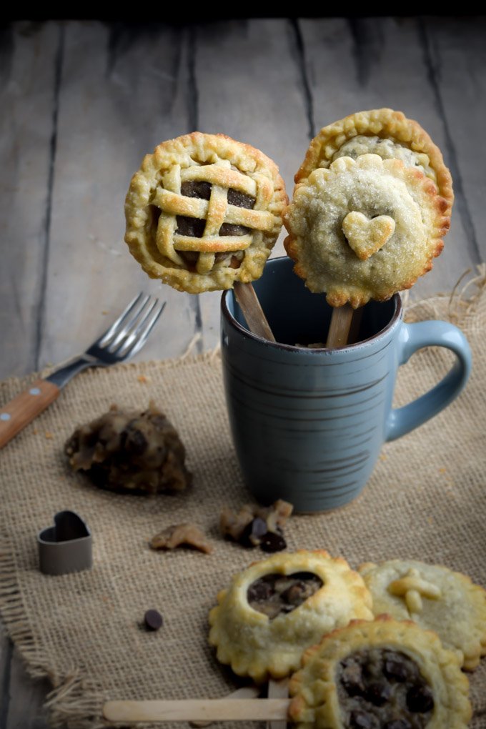 Chocolate Chip Cookie Dough Pie Pops (9).jpg