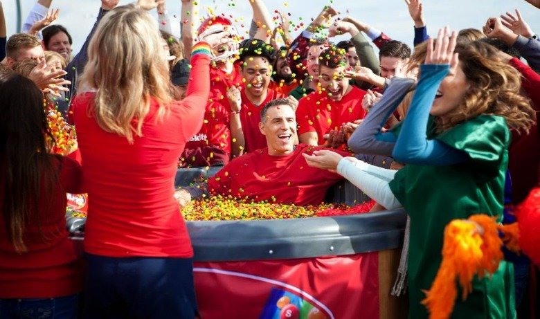 kurt-warner-skittles-superbowl-ad (1).jpg