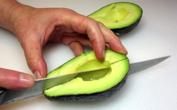 avocado1.jpg