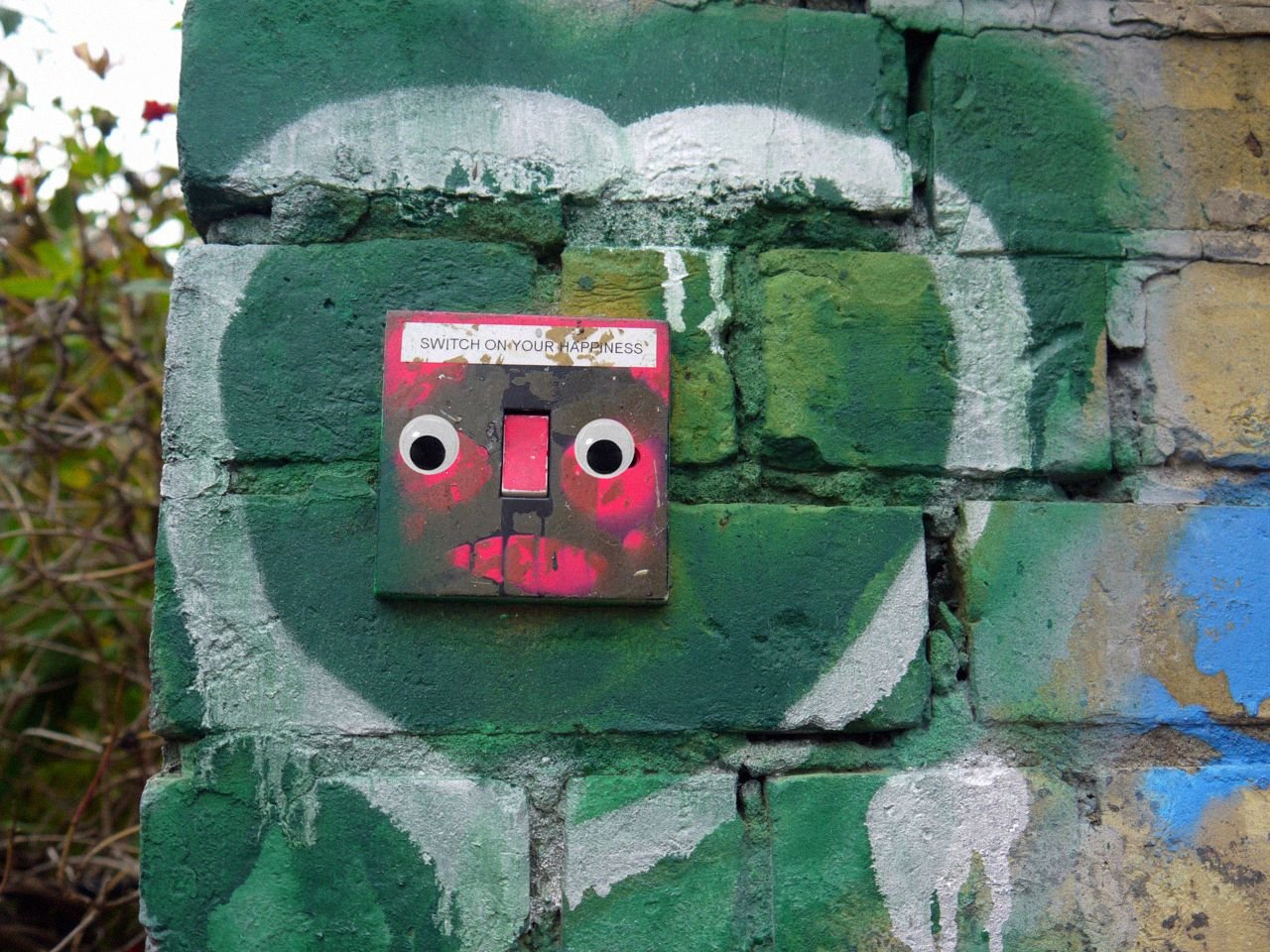 light switch_with_googly_eyes stuck_on.jpg