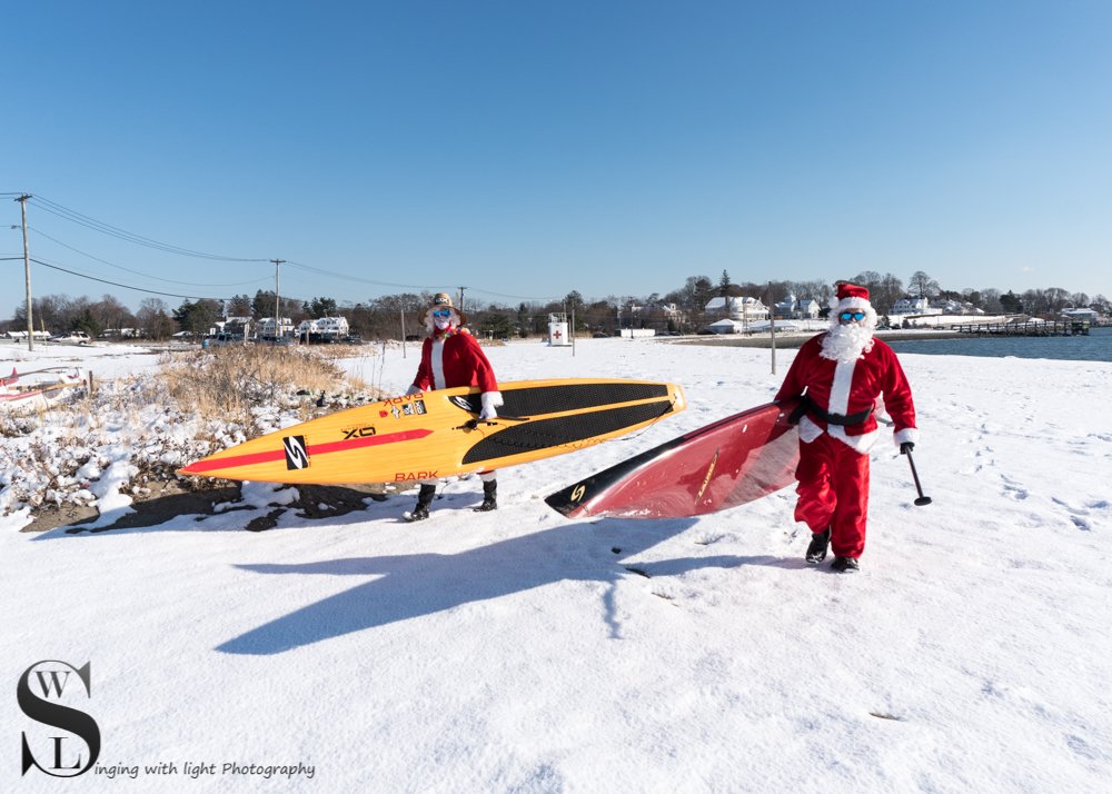 Santas in the snow (10 of 13).jpg