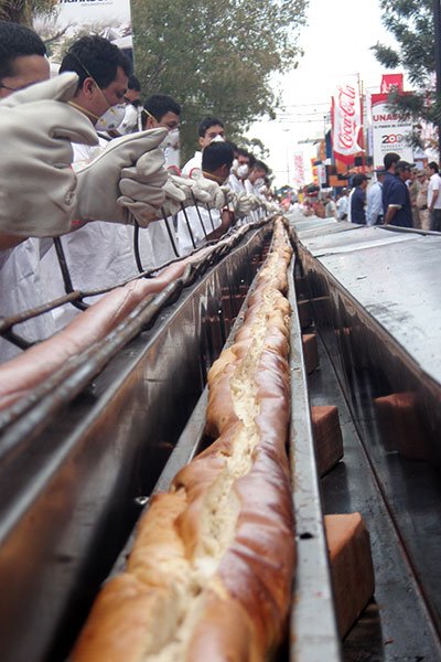 longest-hot-dog_tcm25-388629.jpg