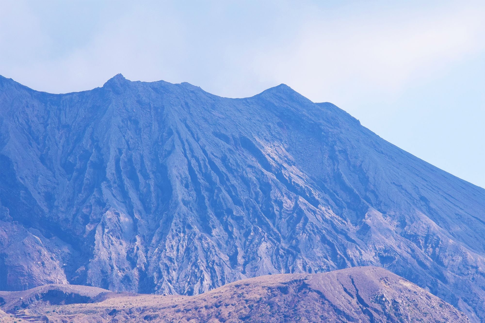 Sakurajima close up - robbieallenart.jpg