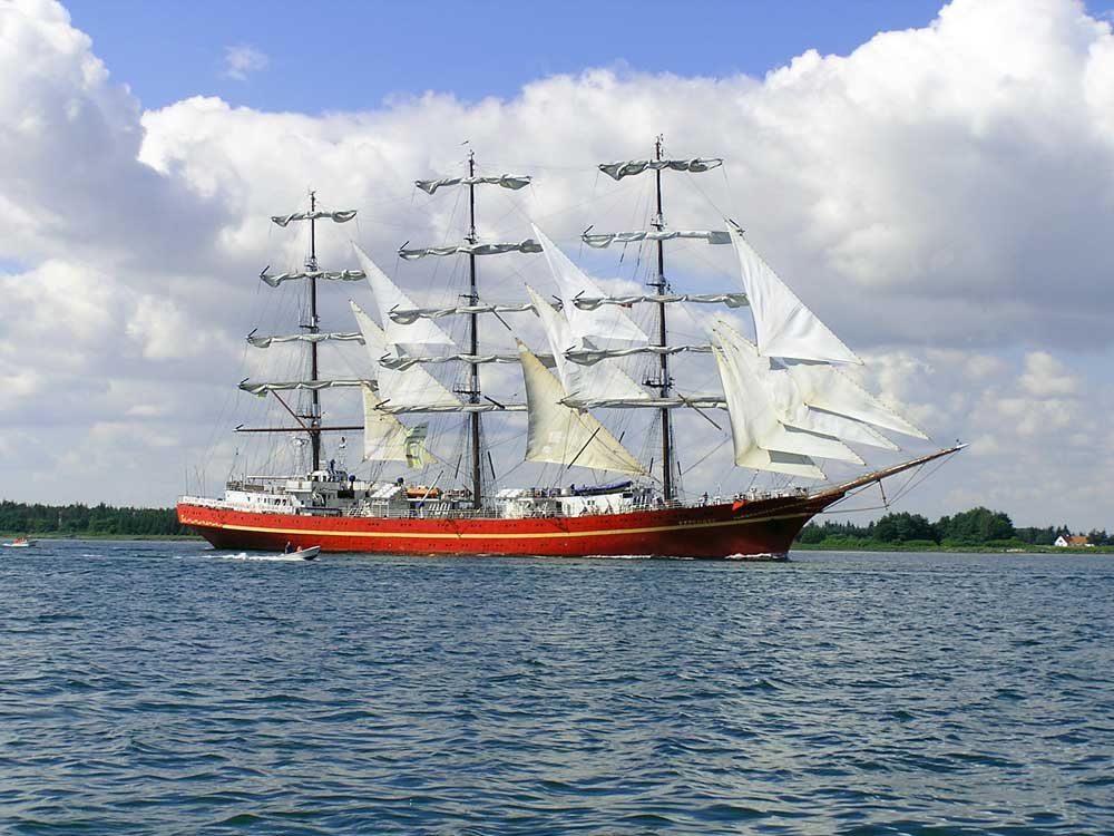 wind in sails adjust sails explore possibilities.jpg