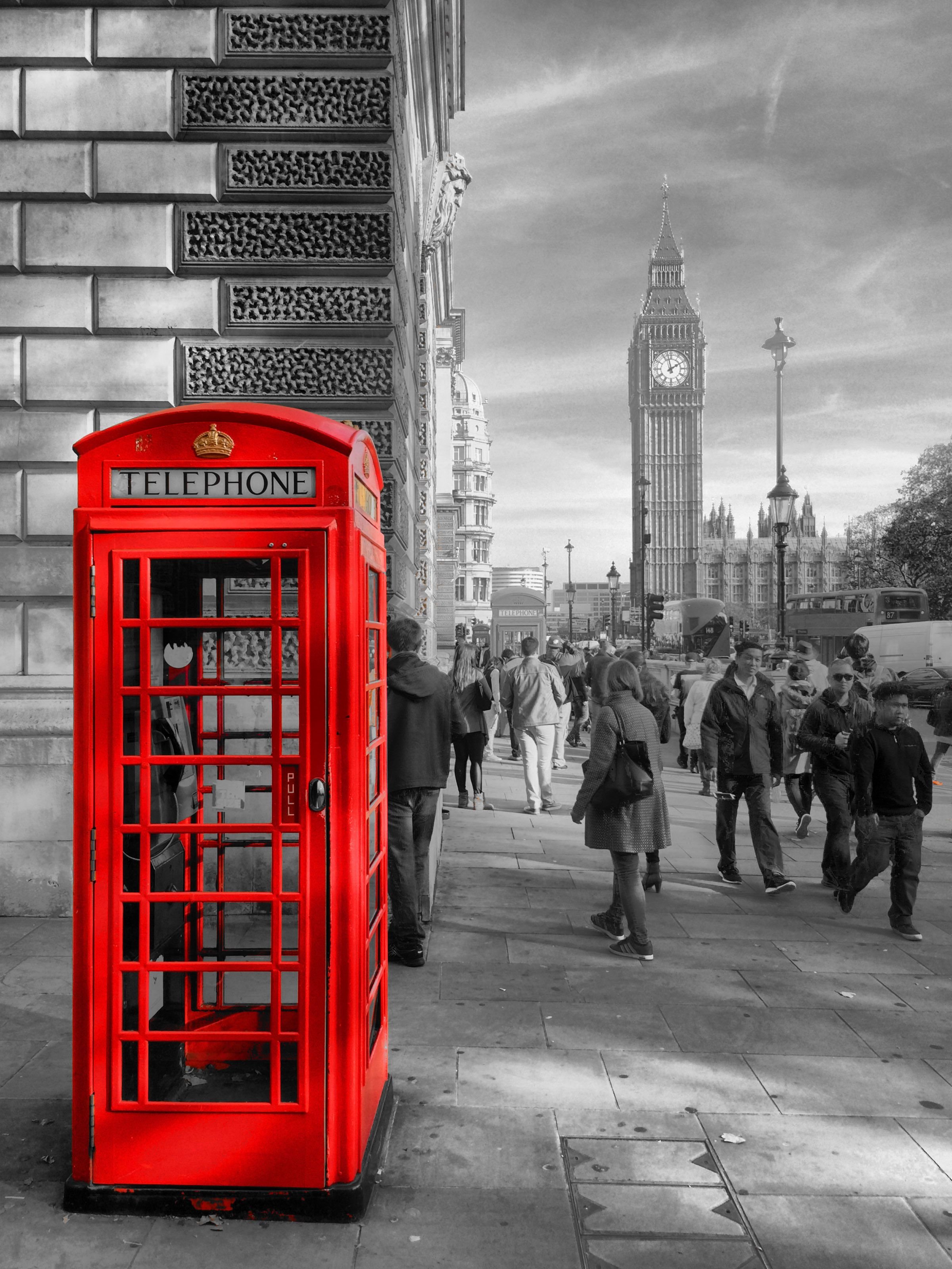 redtelephonebox.jpg