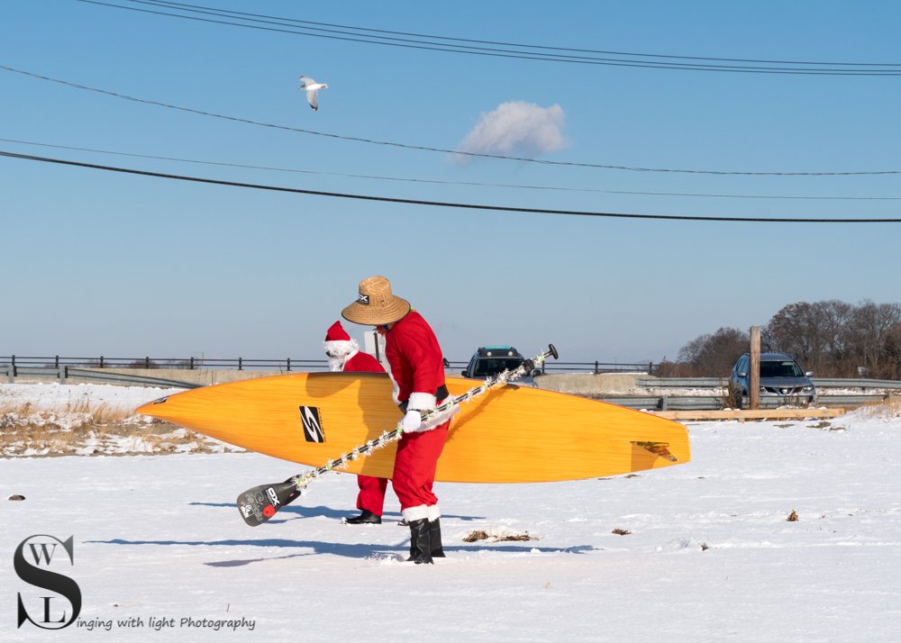 Santas in the snow (3 of 13).jpg