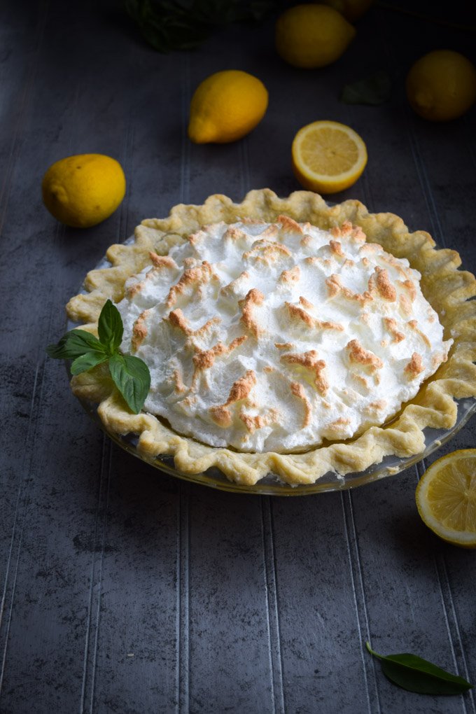 Basil Lemonade Meringue Pie. (7).jpg