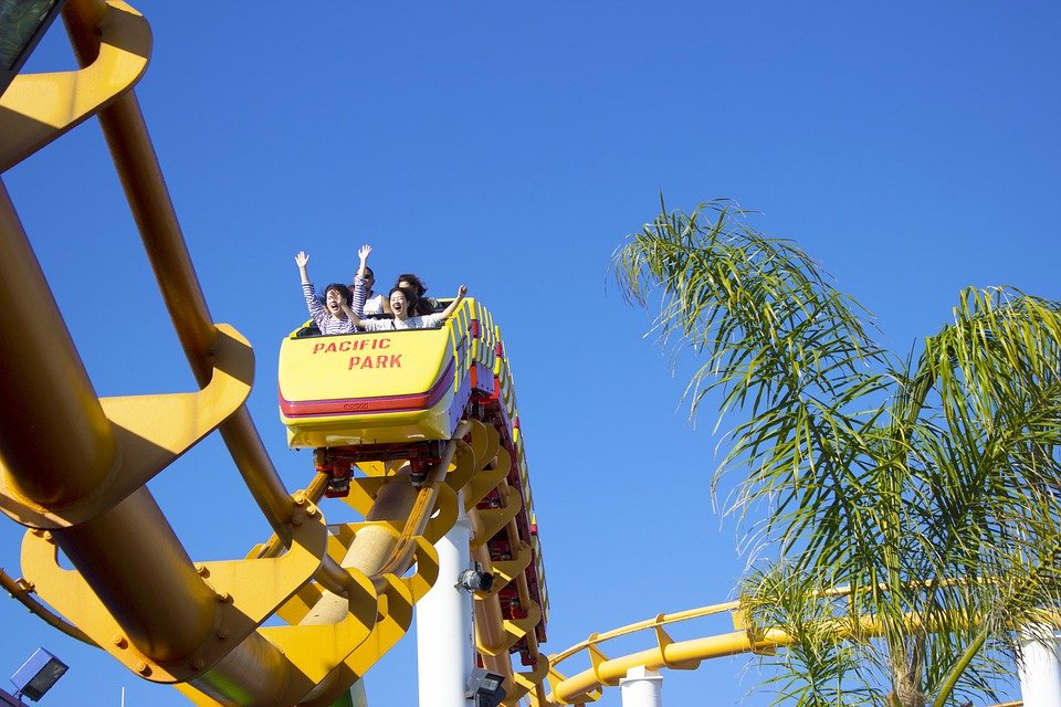 roller-coaster-2475115_960_720.jpg