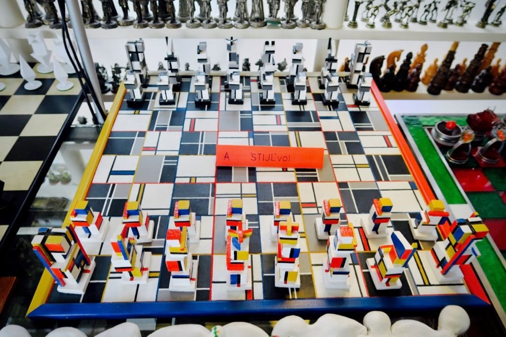 chessboard mondriaan.jpg