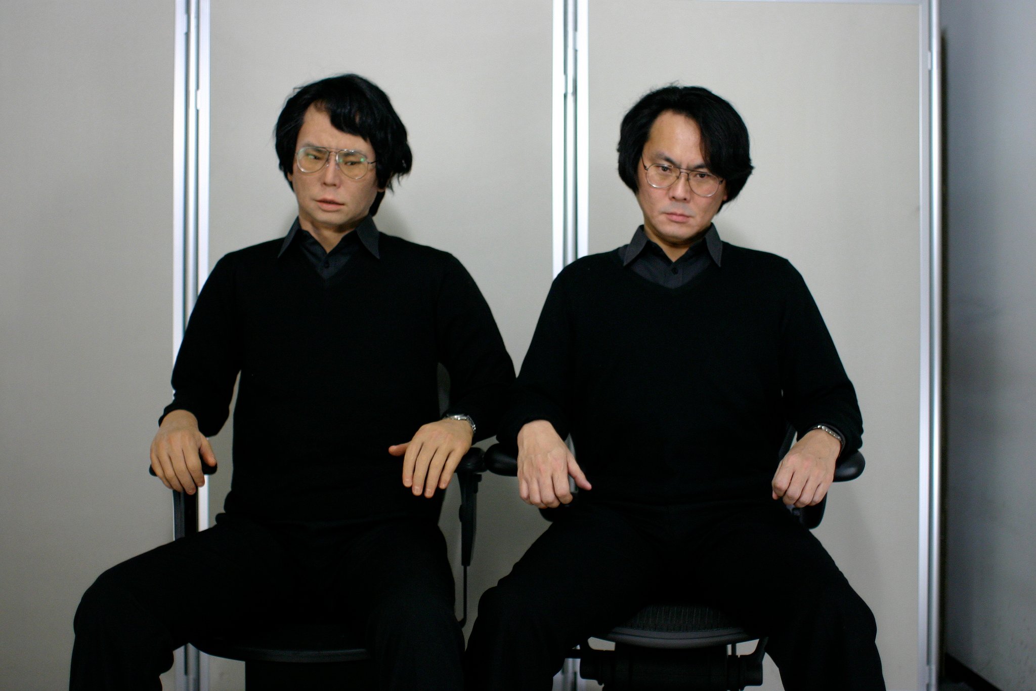 Ishiguro and Geminoid HI-1