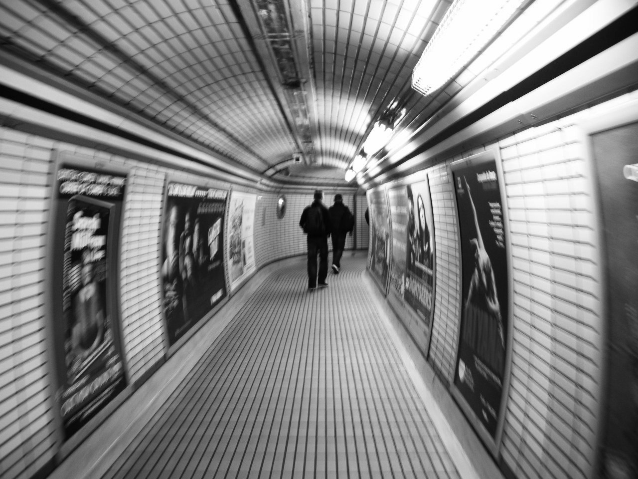 41145220683 - london underground the tube_bw.jpg