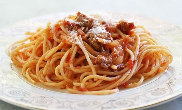 italian-sausage-spaghetti-horiz-640.jpg