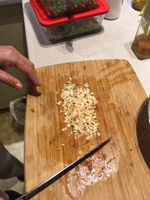 chopped the garlic into small pieses.JPG