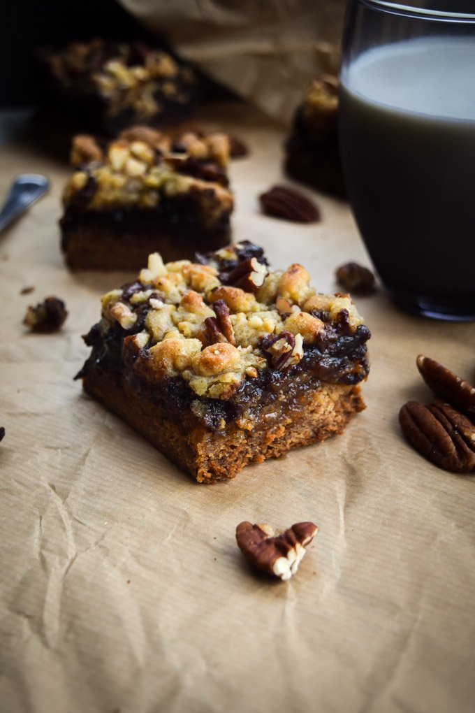 8-Layer Caramel Turtle Brookie Bars @Gringalicious (4).jpg