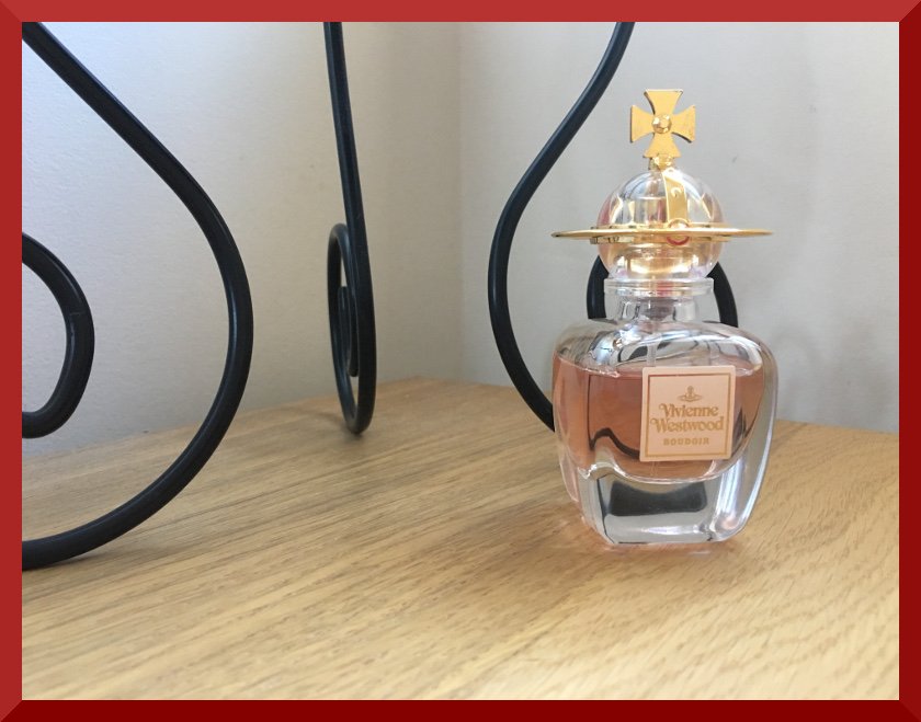 HORRIBLE PERFUME VIV WESTWOOD.JPG