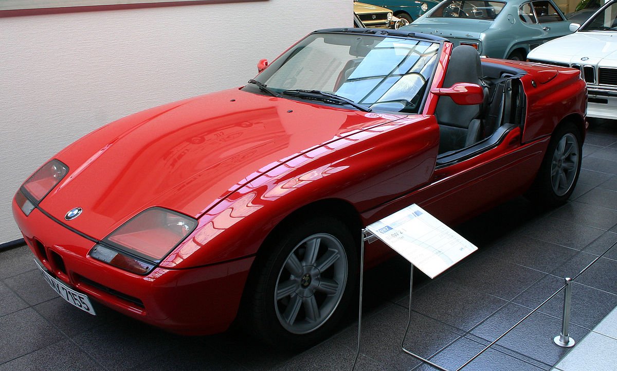 1200px-BMW_Z1_1.jpg