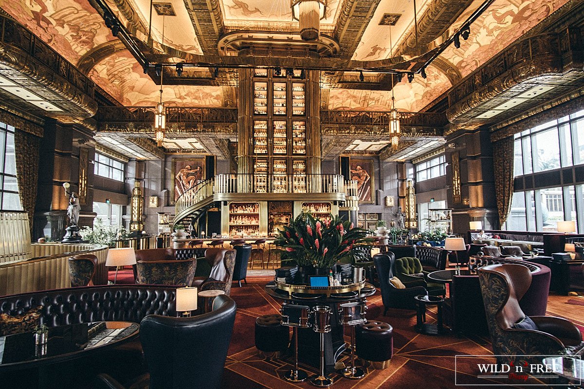 #2 We reviewed the best looking bar on the world with 1000 gins