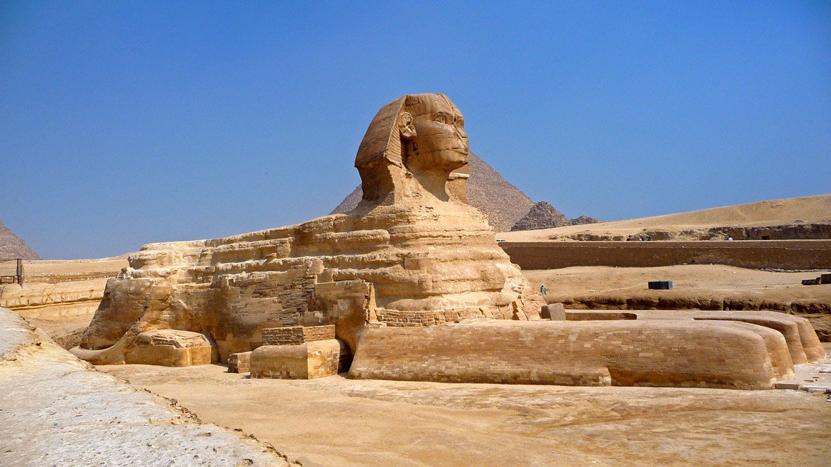 Package_holidays_to_Egypt,_Giza_Paltuse_-_panoramio.jpg