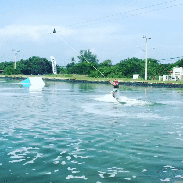 ezgif.com-video-to-gif.gif