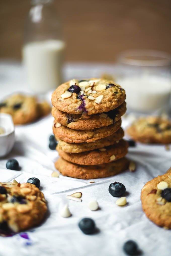 Blueberry White Chocolate Almond Oatmeal Cookies (13).jpg