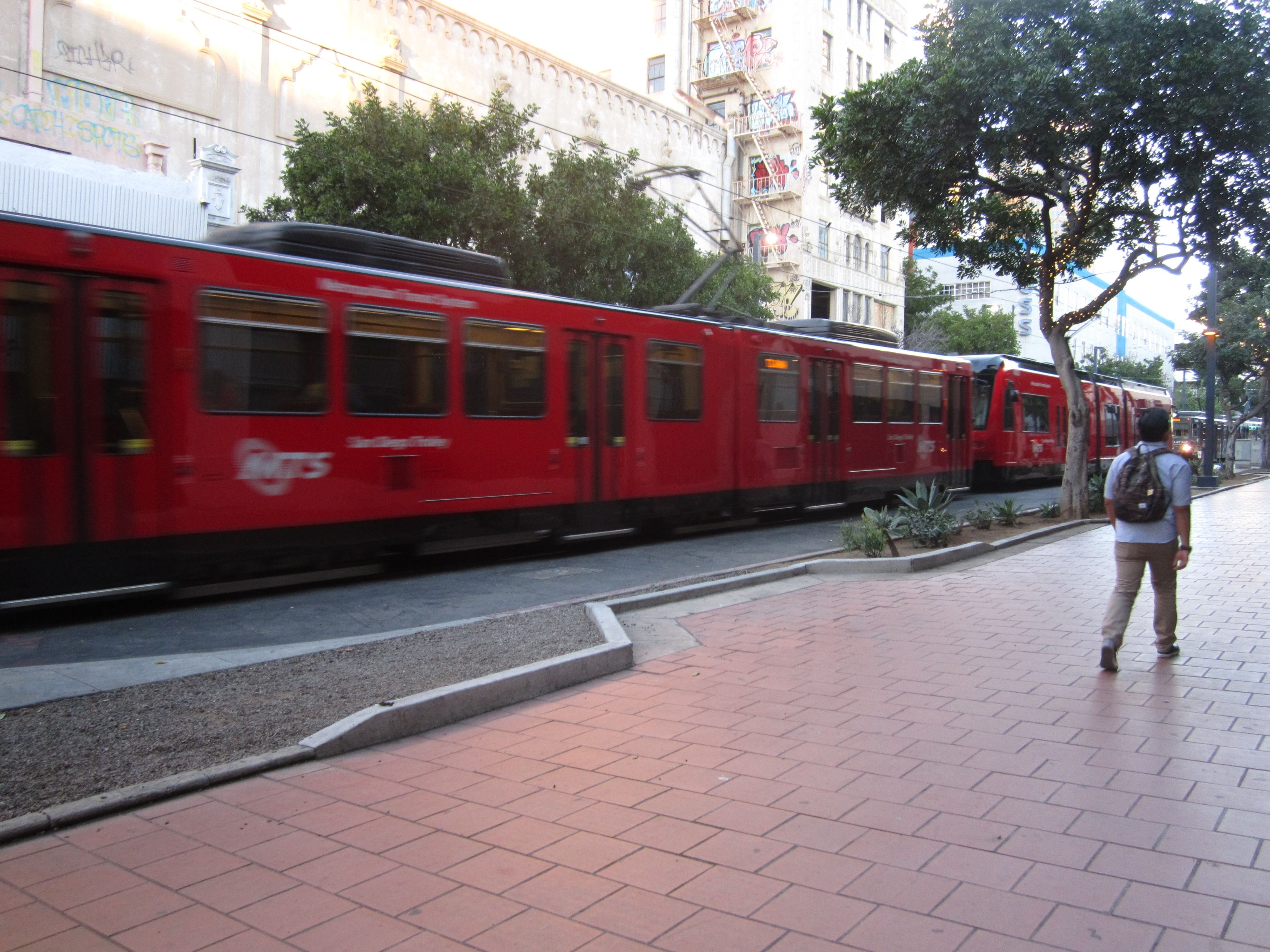 beautifulsunday san diego trolley fitinfun steemit5.JPG