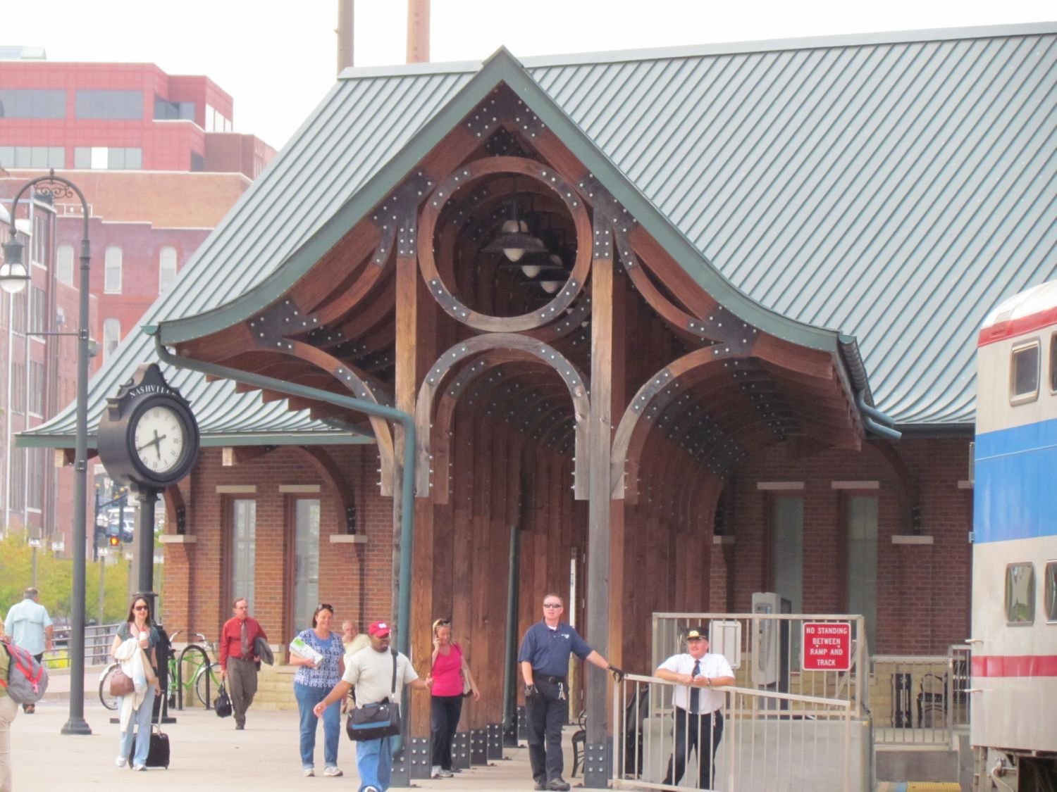 20120919 Nashville, Crescendo and 4Runner 273 - Nashville train depot.jpg