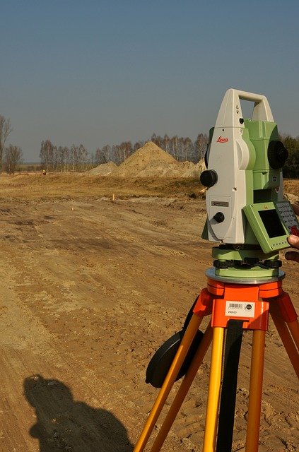 surveyor theodolite.jpg