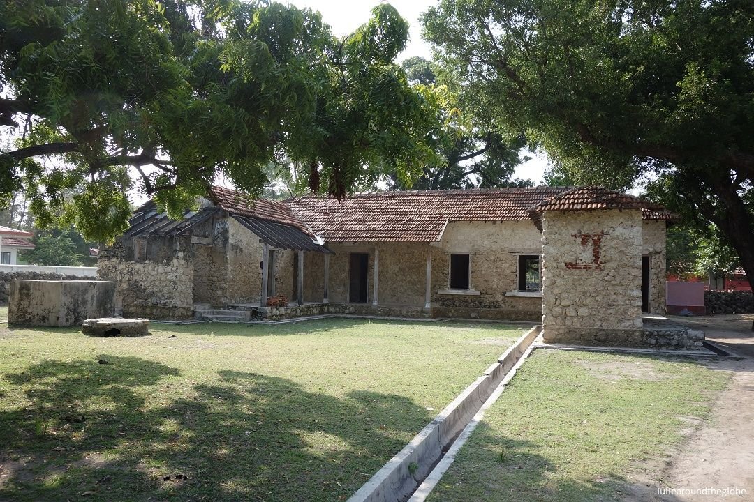 Portuguese hospital, Delft Island, Jaffna, Sri Lanka.jpg