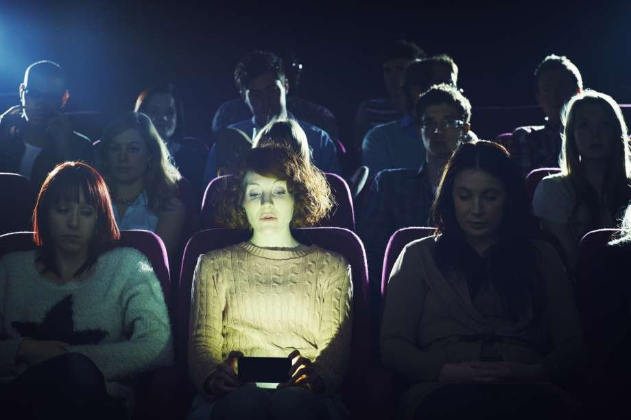 texting-during-a-movie