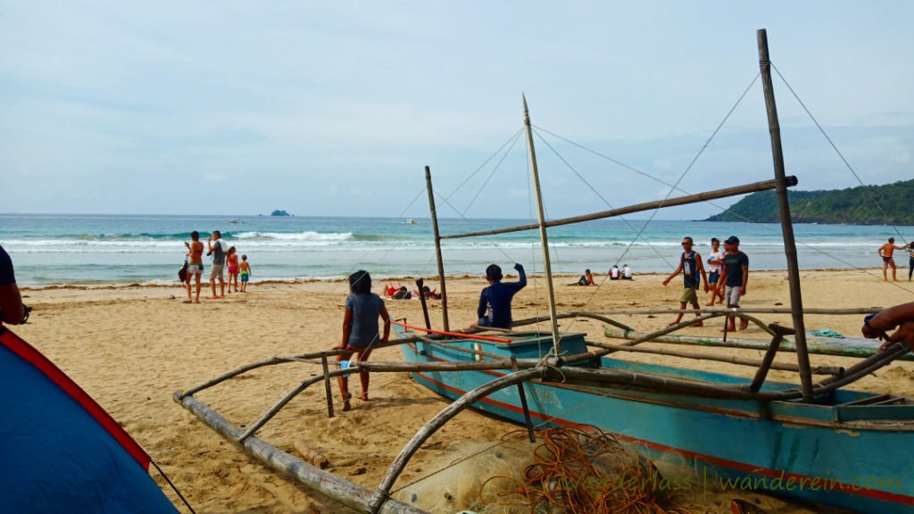 Surf waves of Nagtabon beach