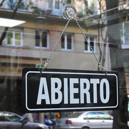 Resultado de imagen para libreria letrero cerrado