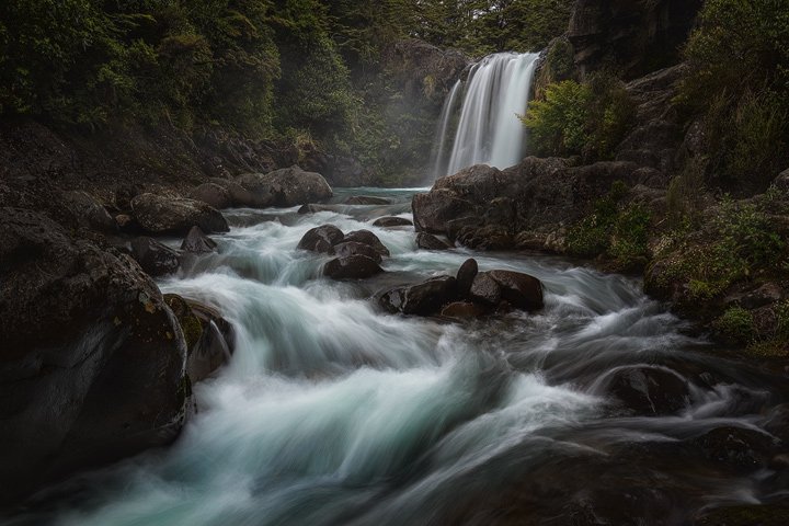 The Tawhai falls, or Gollum's pool, on a gloomy day