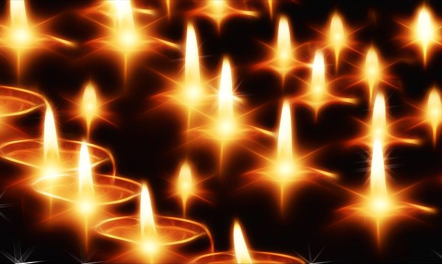 candles-141892_6400f132.jpg