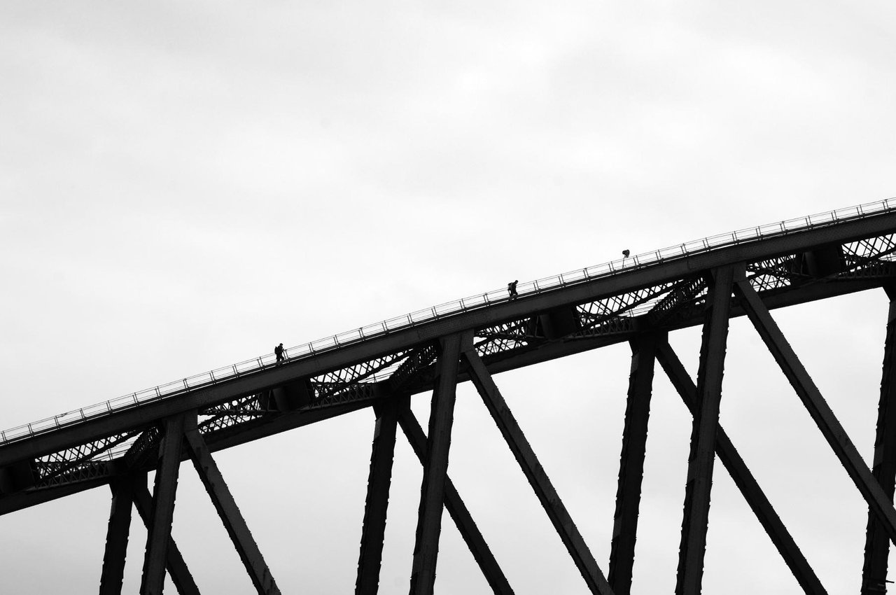 sydney_harbour_bridge_small10d25.jpg