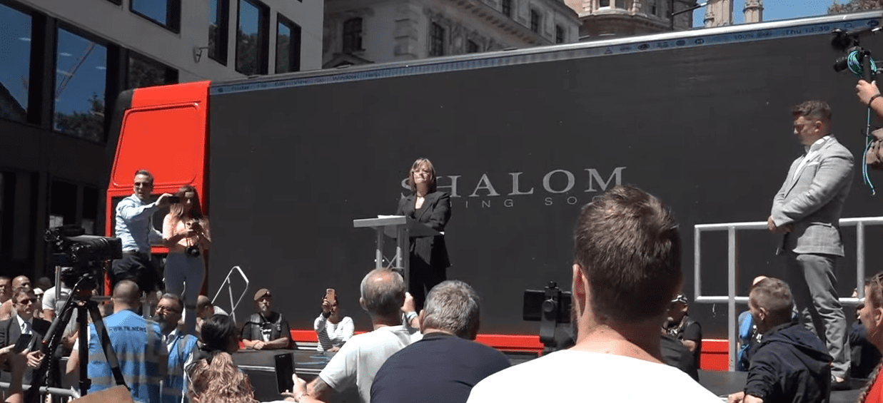 Dionne - The Shalom Bus