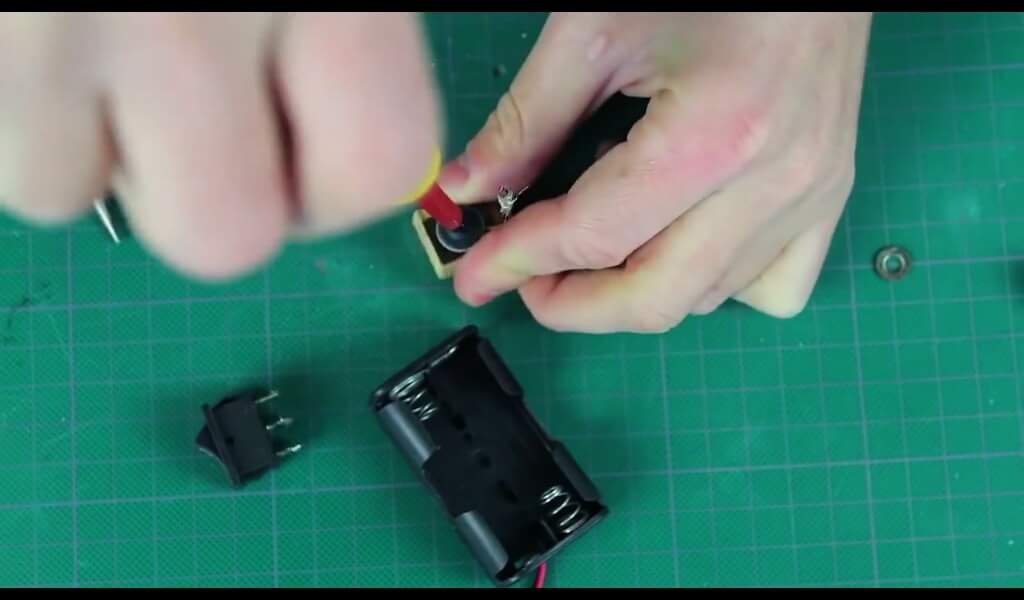 DIY SOLDERING IRON USING AA BATTERY — Steemit