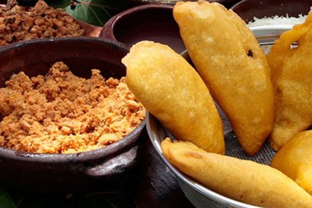 deliciosas-empanadas-de-cazón.jpg