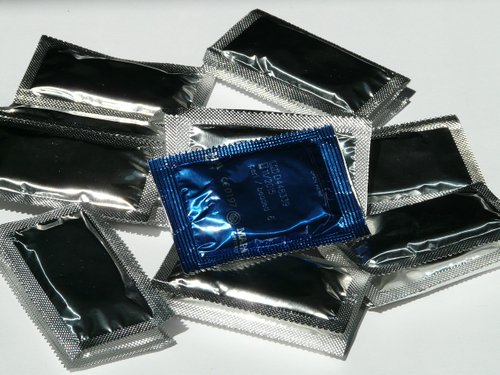 condom-59639_1280.jpg