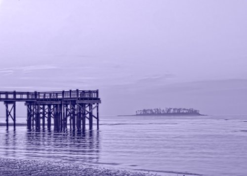 Monochrome by the pier-2.jpg