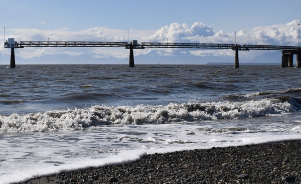 037 loading pier and wave.jpg