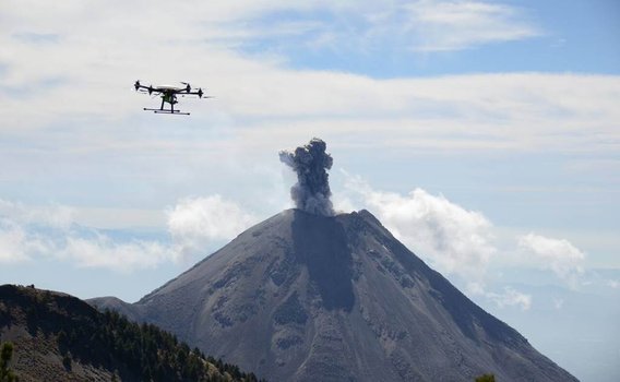 drone volcanes.jpg