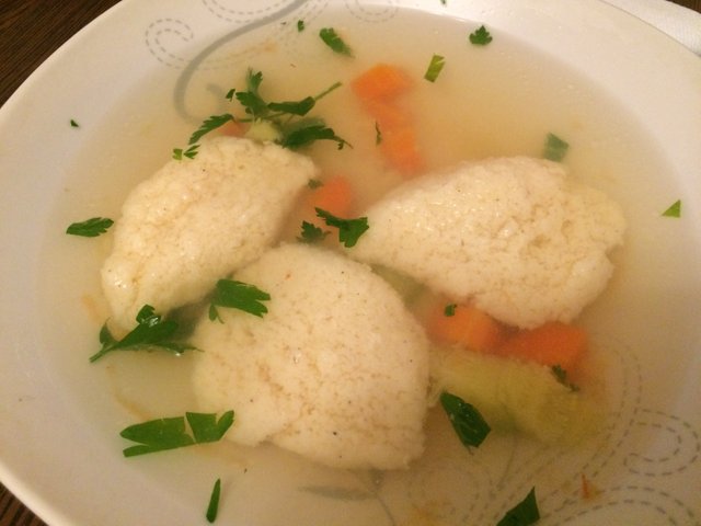 Dumplings soup