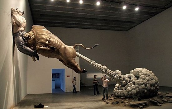 Bull-Fart-Sculpture-01.jpg