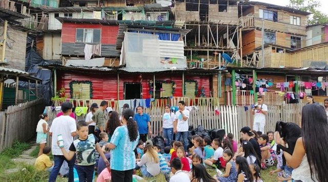 Fundación Escuela Contra La Pobreza