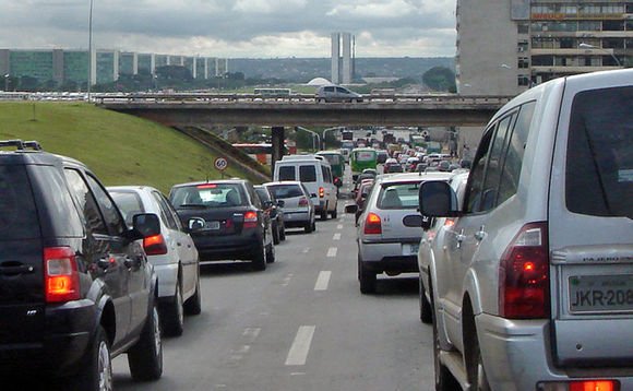 Click image to view story: Smart city: Leeds to trial tech that switches engines to electric when air pollution spikes